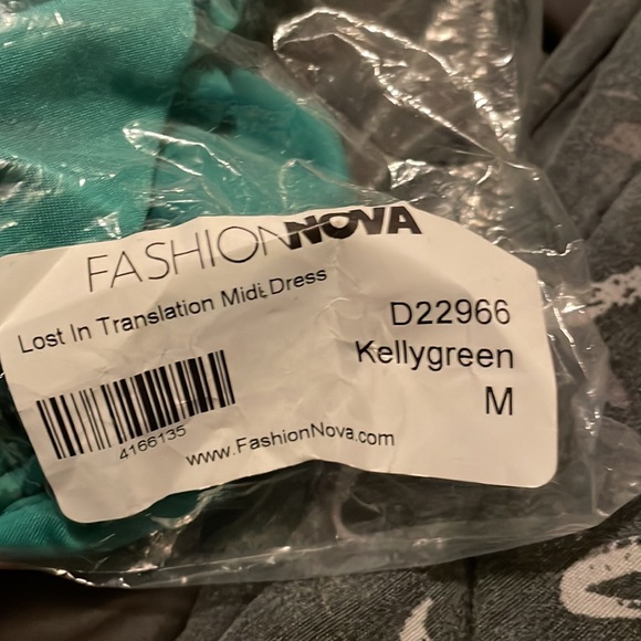 Dress - Picture 4 of 5